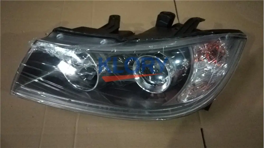 Передний комбинированный светильник в сборе для моделей livan 620 OEM:B4121100 B4121200 |