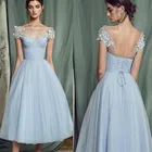 Вечернее платье до середины икры, с кружевными аппликациями, короткое, ТРАПЕЦИЕВИДНОЕ, с рукавами-крылышками, 2021