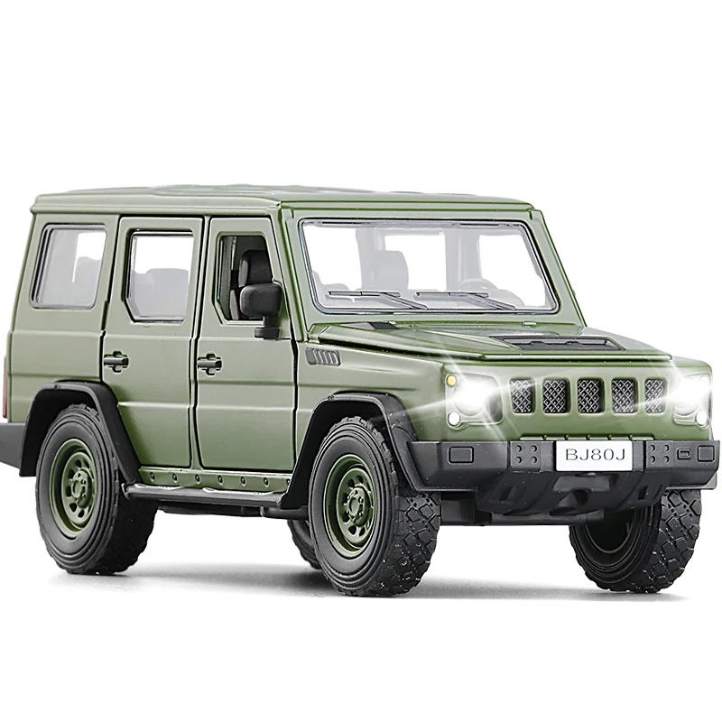 Модель автомобиля из сплава со звуком и светом игрушечная машинка 1/32 BJ80 Warrior SUV