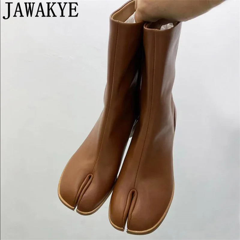 

Women Split toe Runway T show Punk Boots Women Low-heel Chelsea Boots Classic Fashion Genuine Leather Ankle Boots for Men
