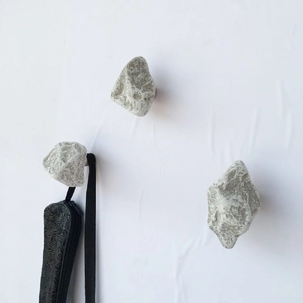 

Creative hook porch wall hanging cobblestone clothing store fitting room clothes hook door solid wood hanging clothes