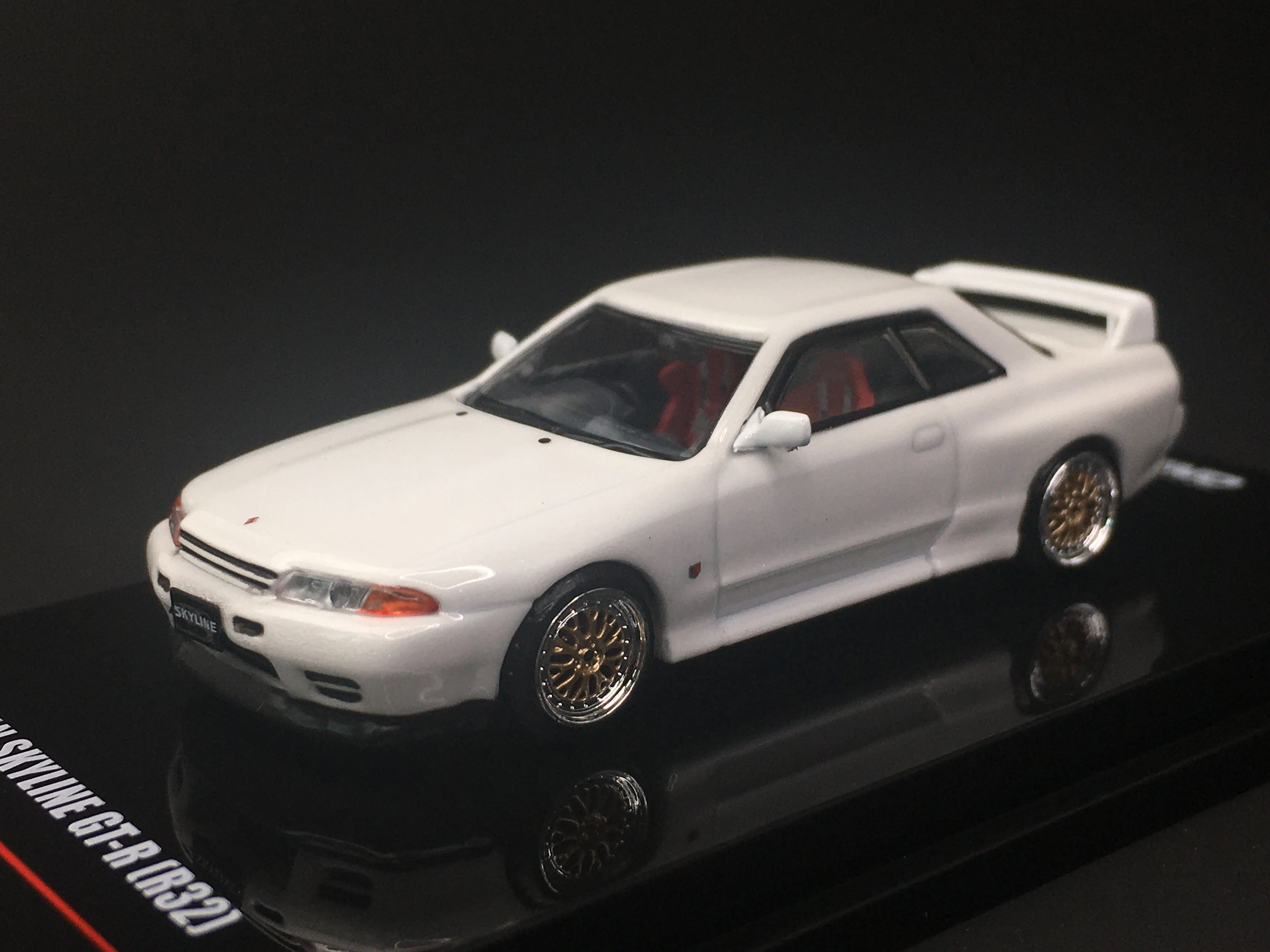 

Коллекция литых моделей INNO 64 1/64 SKYLINE GT-R R32 Ограниченная серия