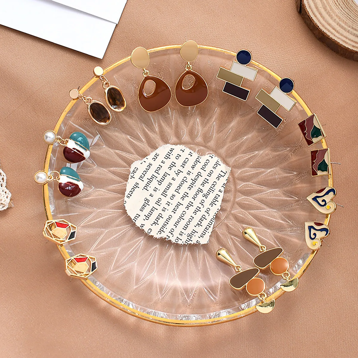 

AVEBIEN European And American Popular Retro Fashion Women's Stud Earrings Geometric Hand-painted Wild Earrings Square Jewelry