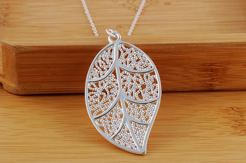 

Fashion Design Silver Color Leaf Pendant Necklace Fashion Party Gift Jewelry For Women drop shipping
