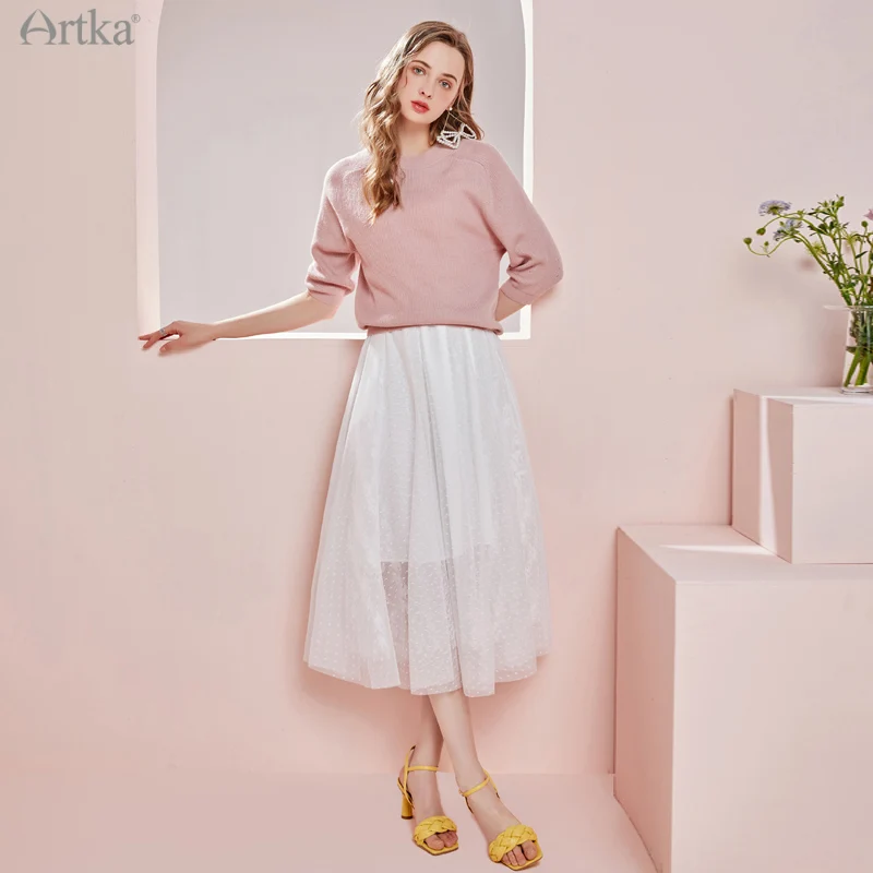 Женский вязаный свитер с круглым вырезом ARTKA мягкий свободный белый 3 цвета весна