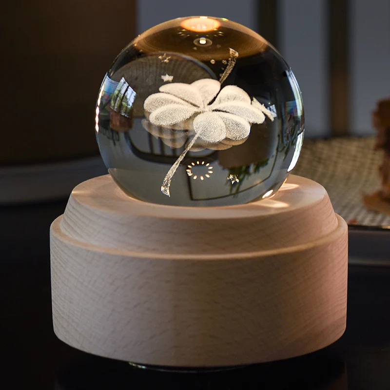 

Wooden rotary music box eight sound box four leaf clover crystal ball pendulum Night Light Lucky grass send friend girlfriend