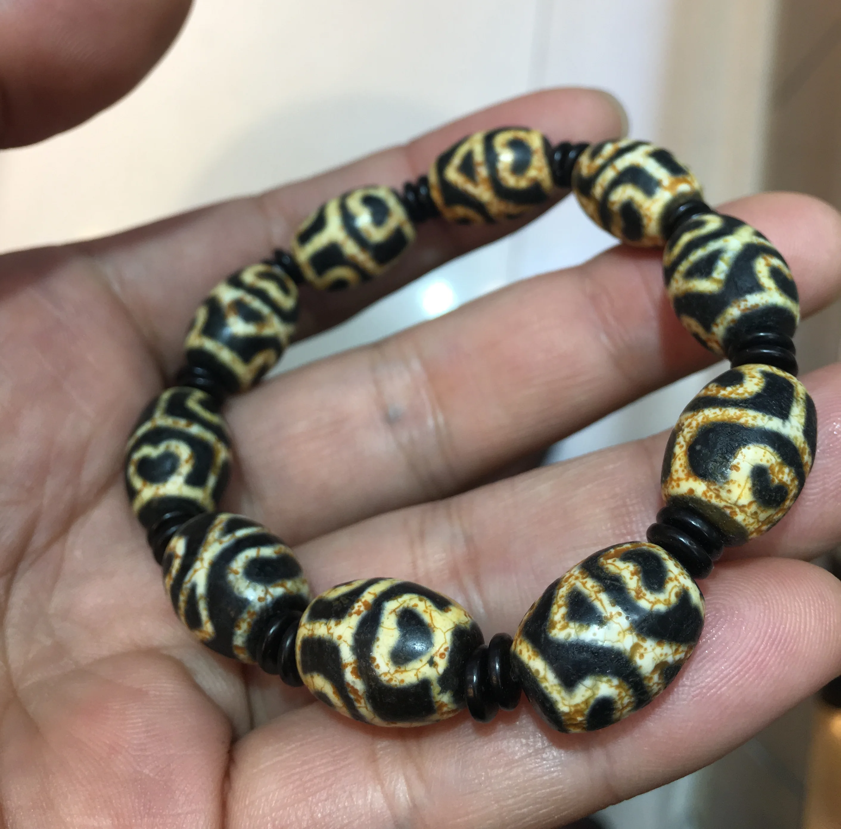 Rare Magic Tibetan Old Agate DRAGON VEIN MULTI SYMBOL Totem dZi Bead Bracelet Bangle | Beads