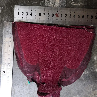 Wine red 17x18.5 Натуральная кожа ската, натуральная кожа Manta Ray, кожа для рукоделия, кожаные ремесленные часы, ремень, материал ручки ножа, 18,5x8 см - Цвет: Wine red 17x18.5
