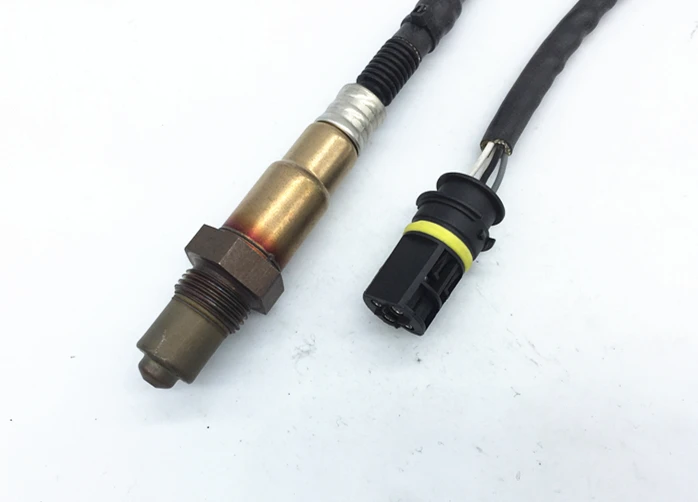 Датчик кислорода O2 для Mercedes C240W203 E500 4-matic 4 полюса 720 мм oe № 0015408017 0015400717 0015404717 0015407417
