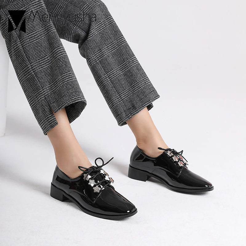 Женская обувь из лакированной кожи коллекция 2019 года сезон осень зима новые