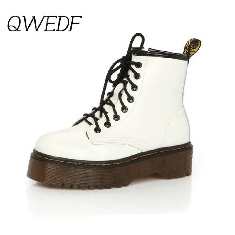 Botas/женские ботильоны в байкерском стиле Женские ботинки на танкетке со