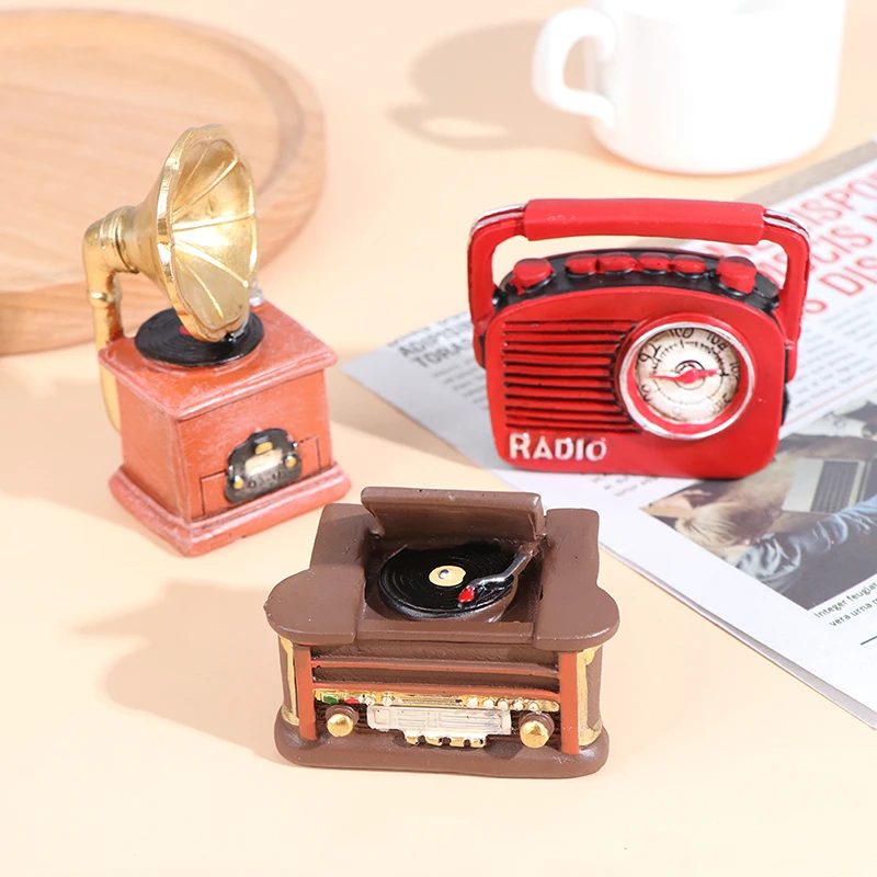 

DIY Crafts Miniatures Figurines Decoration Dollhouse Mini Radio Phonograph Resin Simulation Toy Doll House Ornament