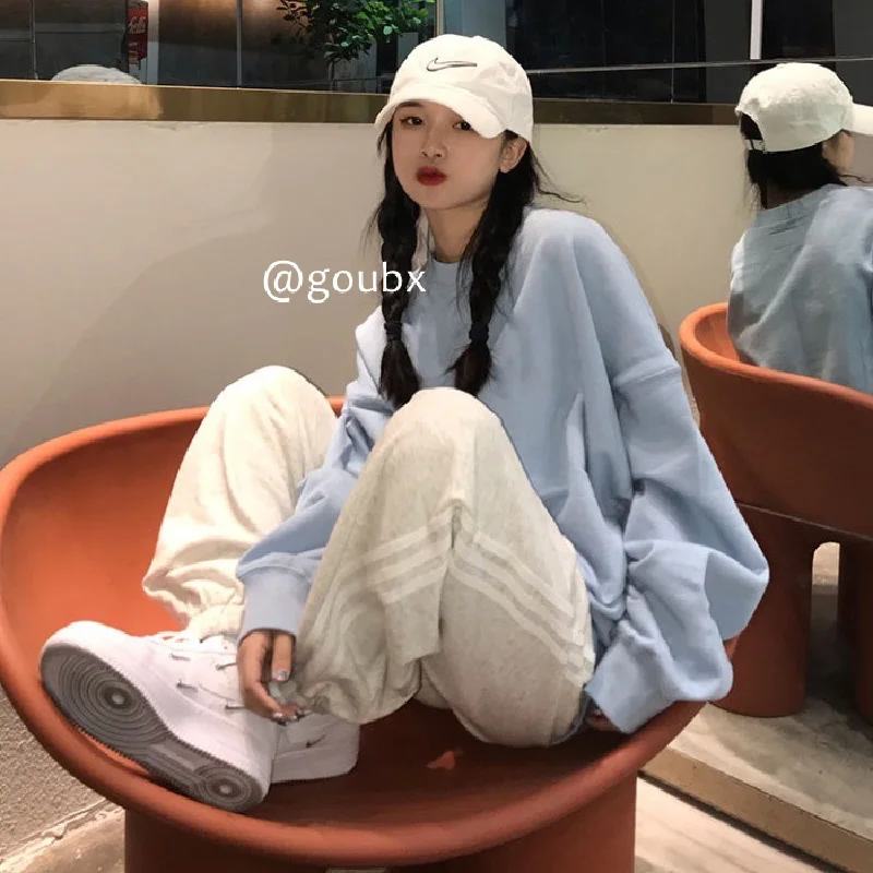 

Модный костюм в студенческом стиле, женский осенний Новый Небесно-Голубой Свитер, серые и белые полосатые брюки до щиколотки, комплект из дв...