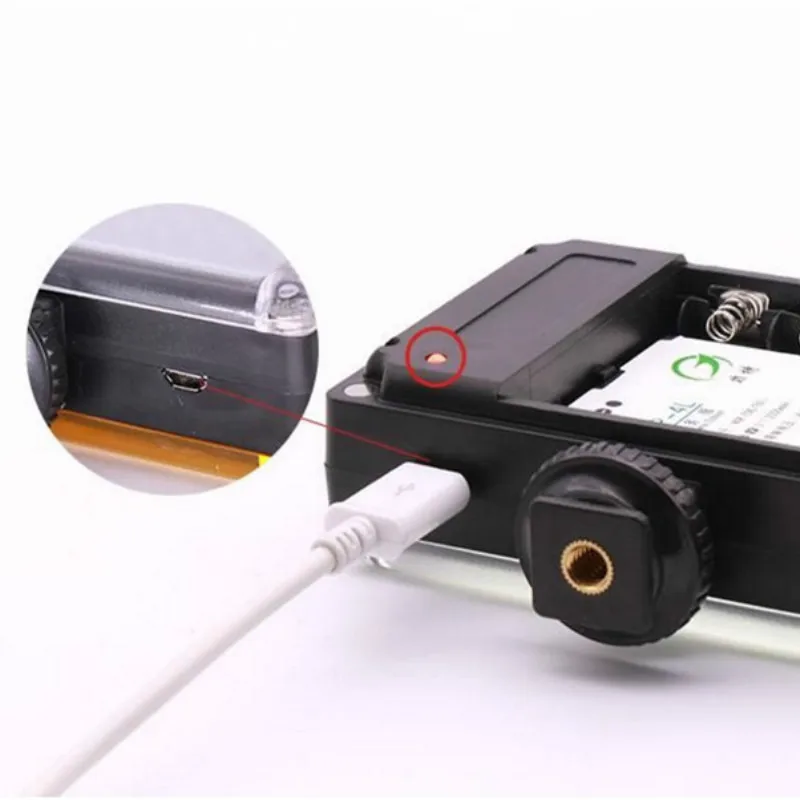 Светодиодный светильник для фото и видеосъемки на камеру с креплением Горячий