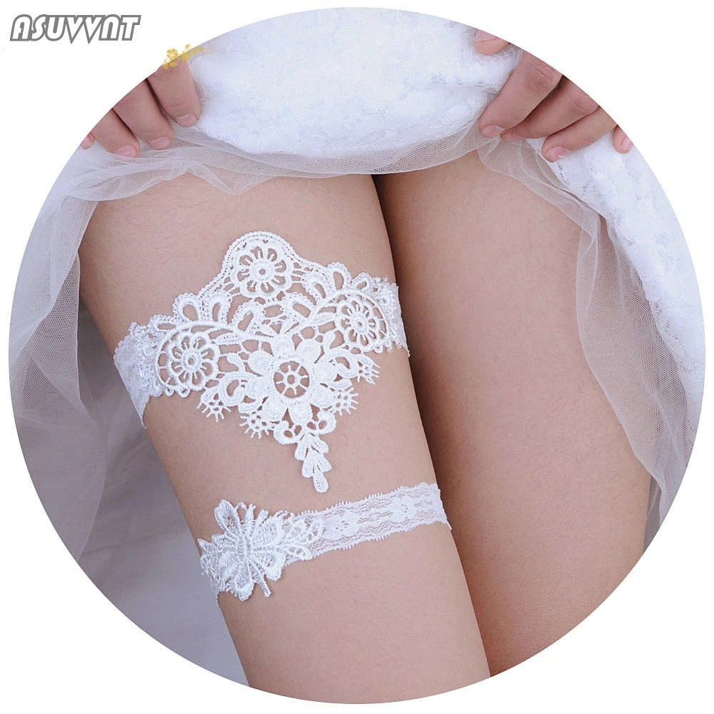 Очаровательная свадебная Кружевная подвязка подвязки с белый сексуальные бедра