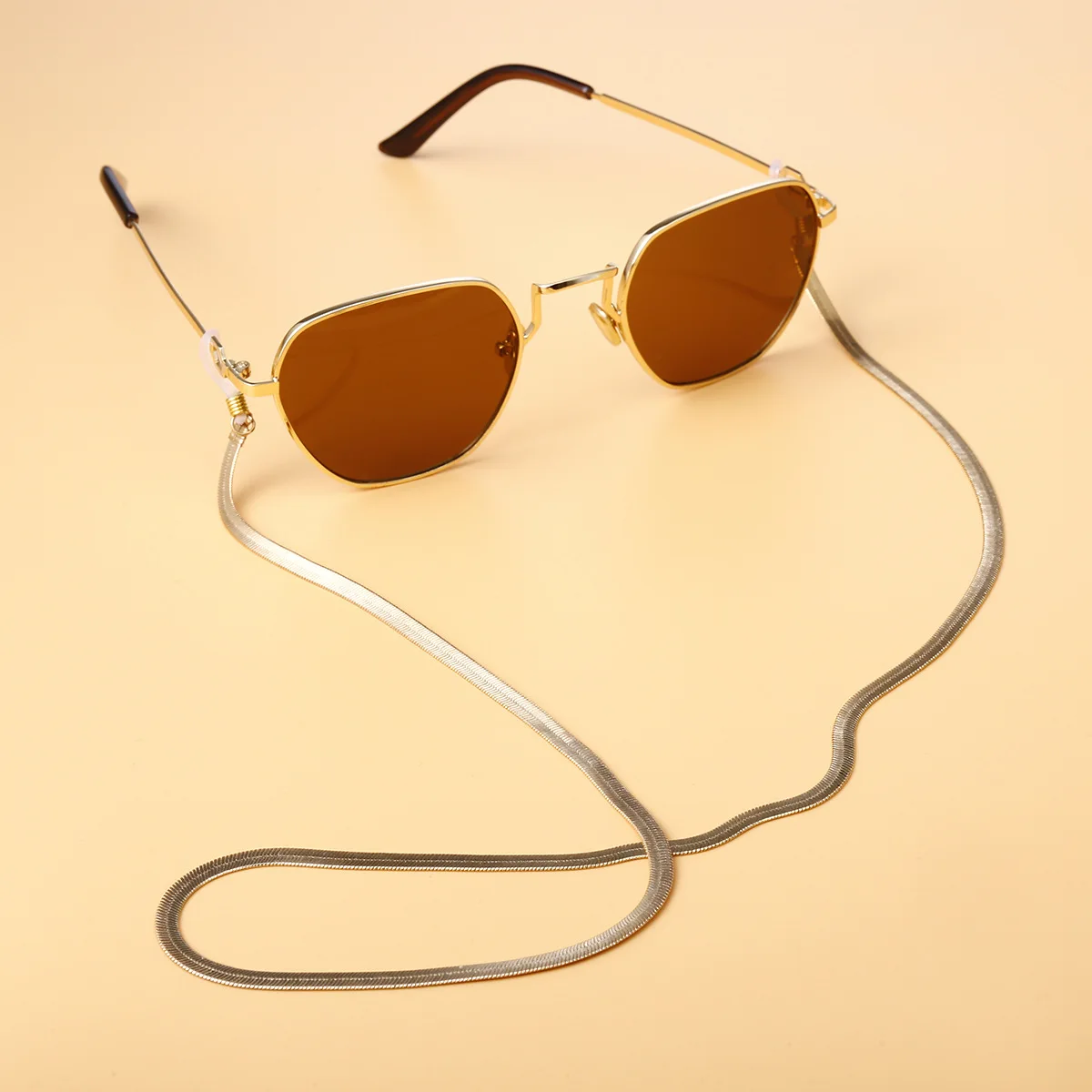 

geometric flat simple snake bone chain eyeglass sunglasses cord women men glasses chain holder strap lanyard 2020