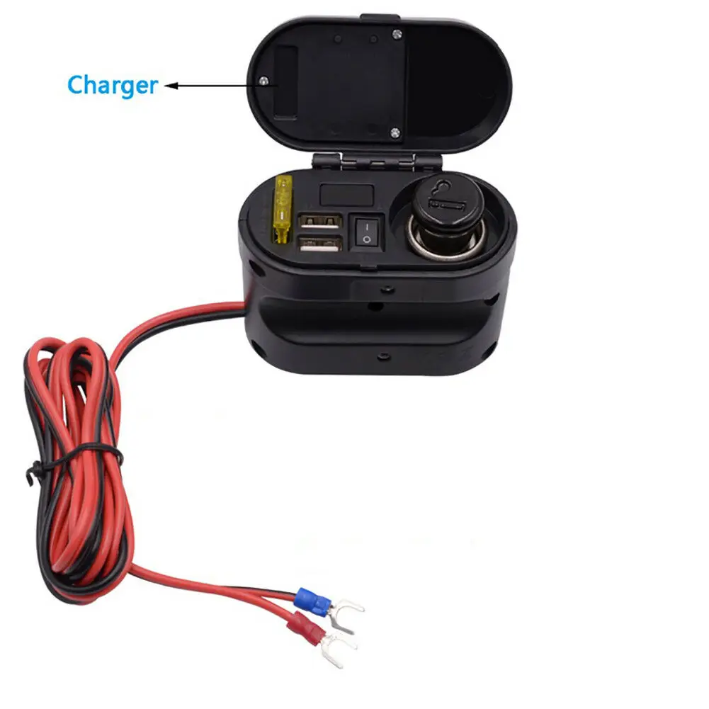 Мотоциклетное зарядное устройство с двумя USB-портами и прикуривателем |