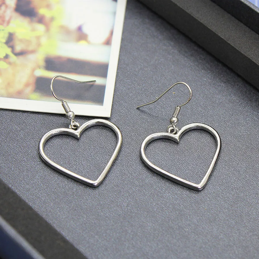 Модные серьги с 2020 и вырезом в форме сердца на цепи для женщин Подвесные