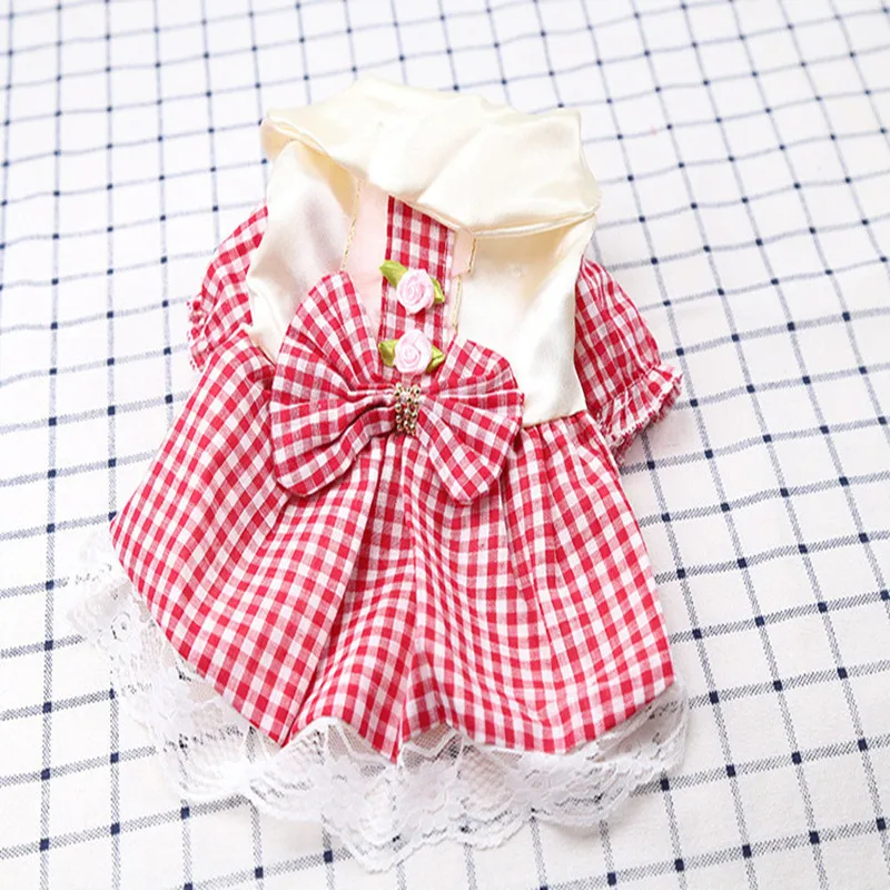 

New spring and summer pet supplies dog pet cat clothes plaid skirt dog skirt