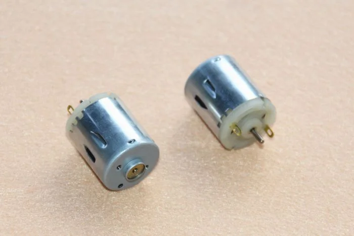 Миниатюрный карбоновый щеточный двигатель постоянного тока 365 6 в 12 В 24 для