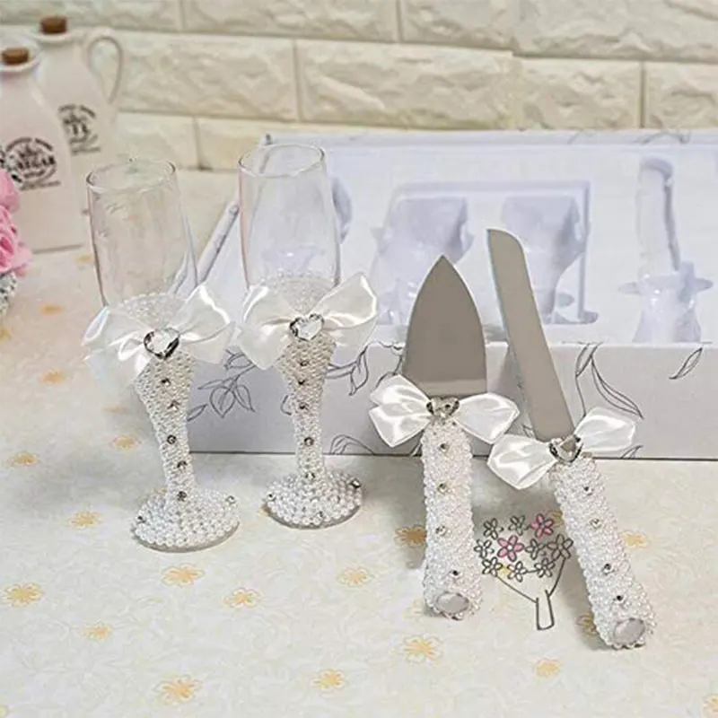 4Piece Wedding Decor Table Knife Cake Pie Server Set and Champagne Wine Glasses Bride and Groom Supplies for Party Birthday Show