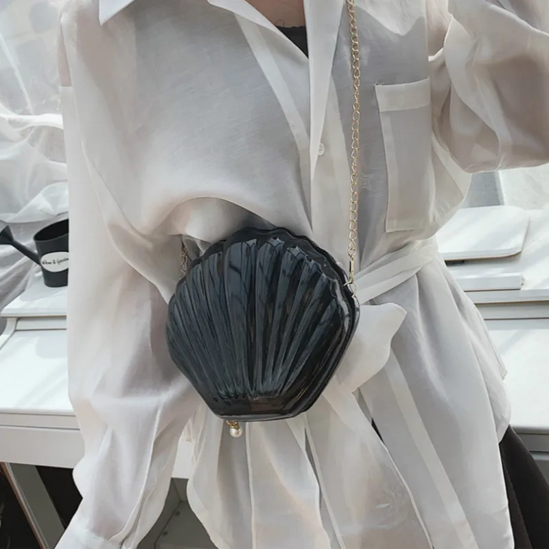 Сумка-Кроссбоди из ПВХ с цепочкой | Багаж и сумки