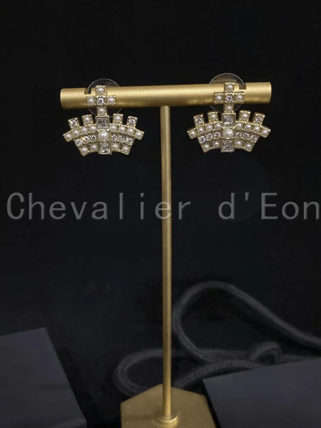 

Яркие брендовые ювелирные изделия, украшения для женщин, серьги с бриллиантами, милые серьги-гвоздики в виде короны, украшения вечерние Рин...