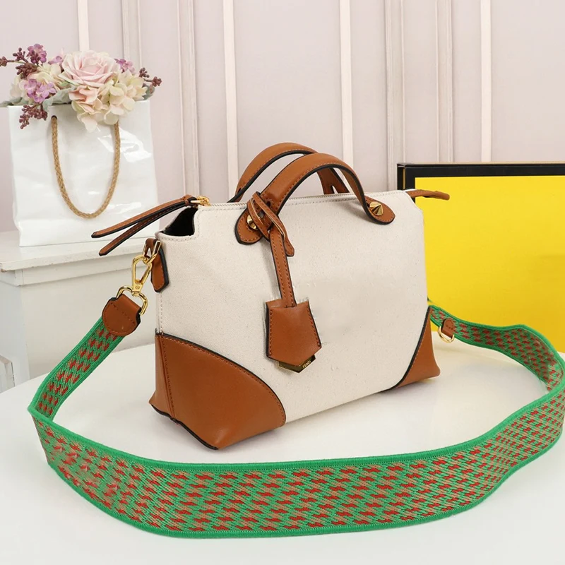 

Retro fashion luxury niche design leather boston pillow color matching bag leather shoulder messenger handbag