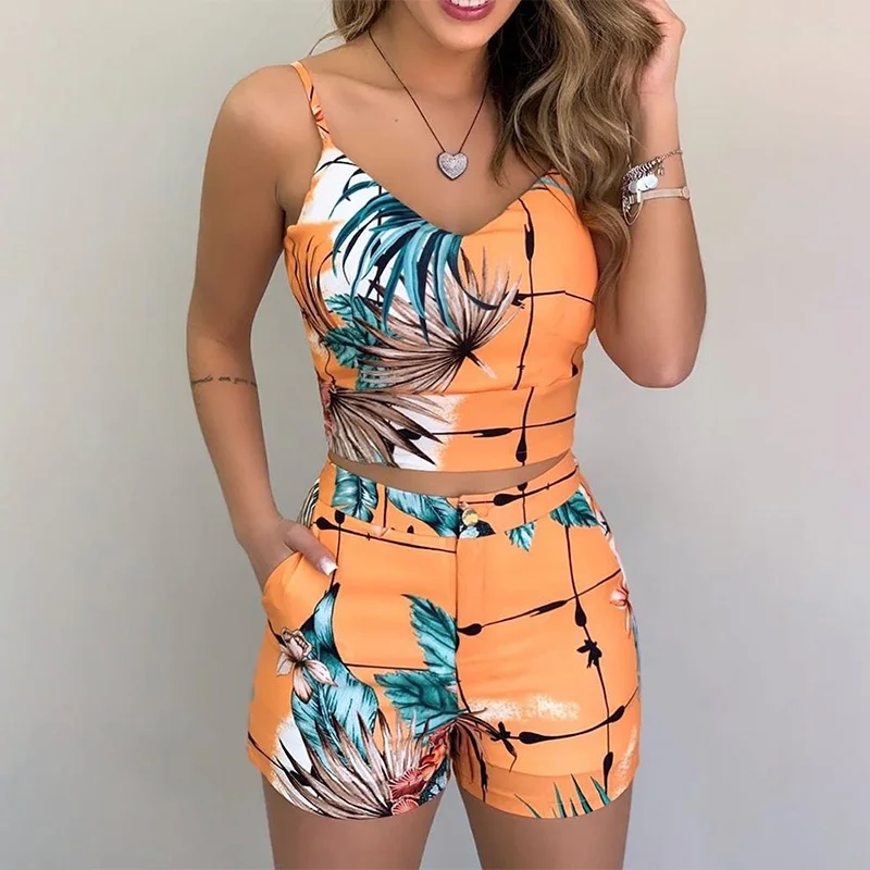 

Sexy Irregular Floral Print Sling Cropped Top Shorts Women Set Bohemian Ladies Backless Slim Vest Button Shorts Suit Summer