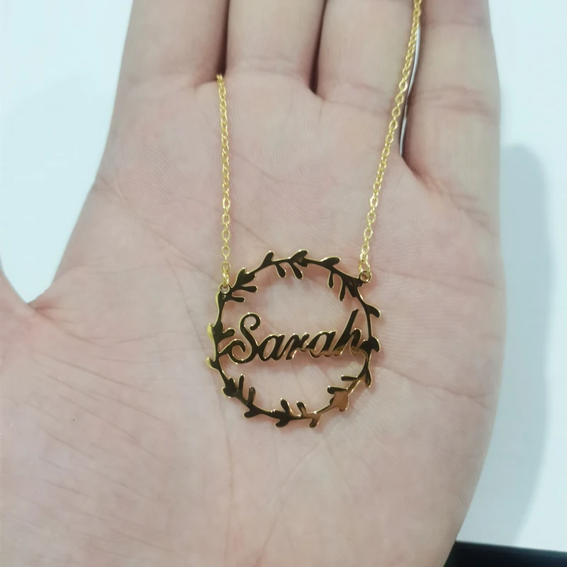 

Personalized Cute Wreath Name Necklace Fashion Jewelry Stainless Steel Gold Color Circle Nameplate Necklace Gifts For Friends