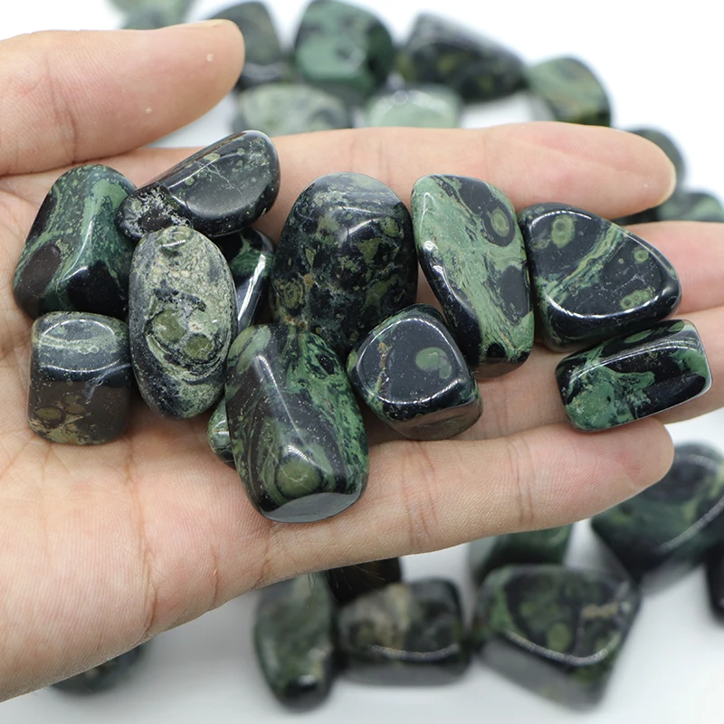Натуральные кварцевые кристаллы и лечебные камни Kambaba Jasper оптом минеральные