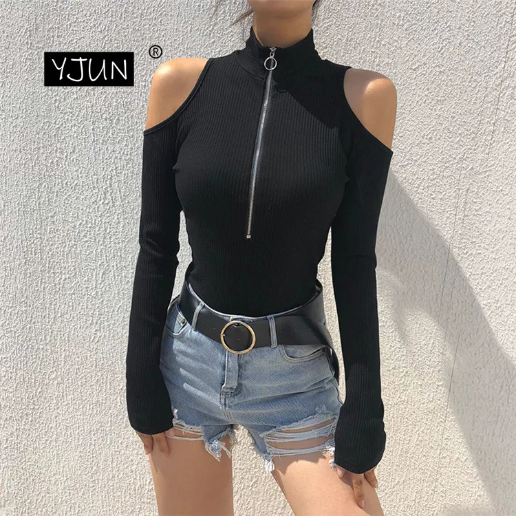 Женское боди с длинным рукавом черное облегающее высоким воротом без бретелек