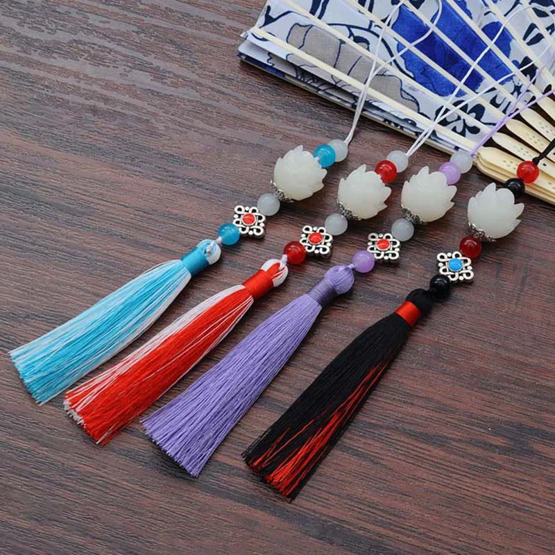 

4style Lotus Flower Tassel Pendant Keychain Prop Accessori Lotus Flower Tassel Pendant For Fashion Jewelry