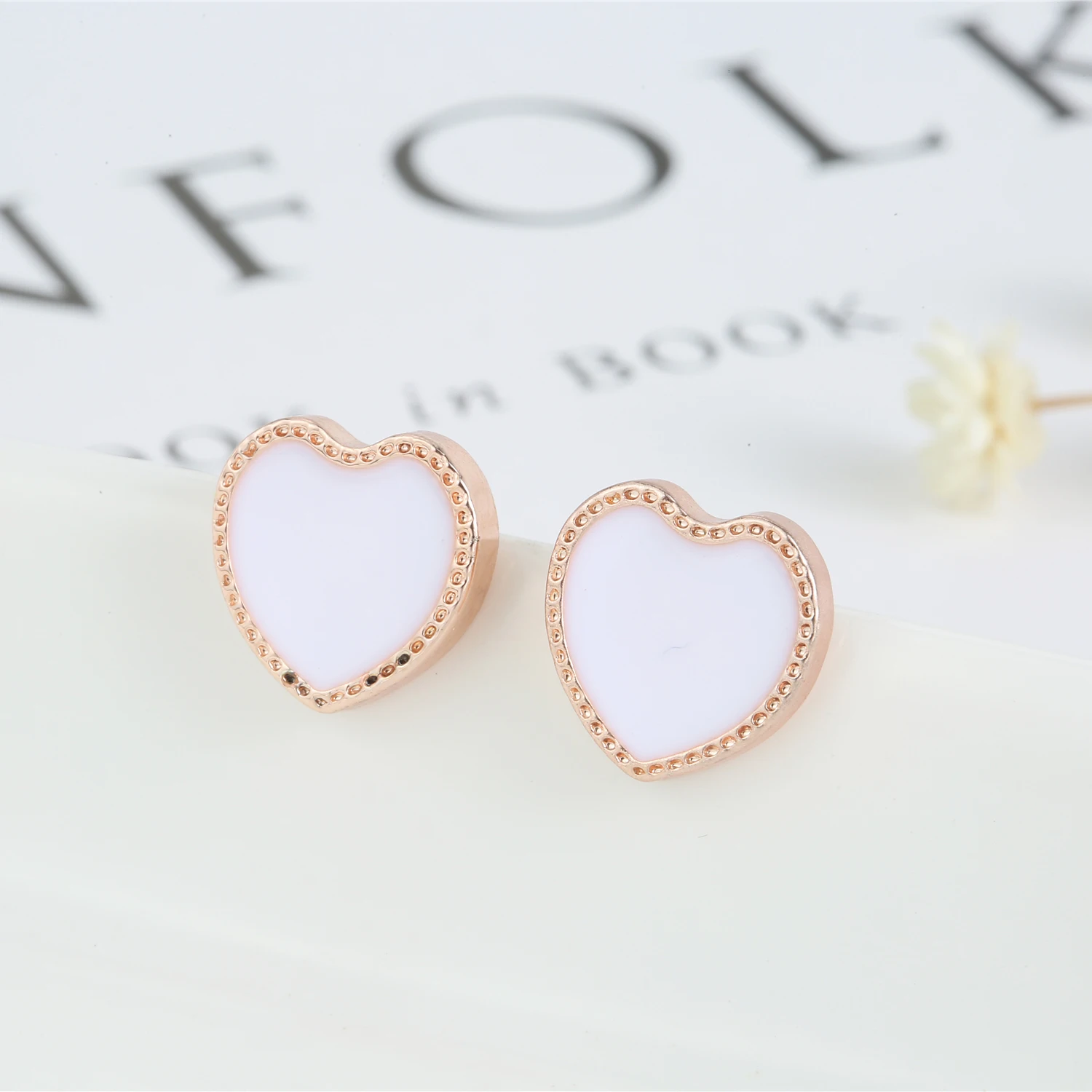 

New Korean love Star Black four leaf clover jewelry earring Rose Gold Stud Earrings for Women Engagement Jewelry Drop Shipping
