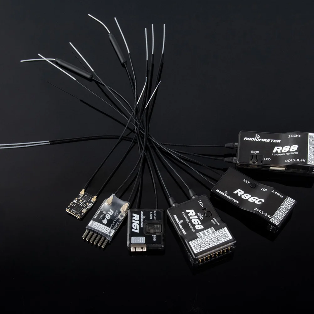 Radiomaster Multi-Protocol Receiver R81 R84 R86 R86C R88 4CH 6CH 8CH Receptor SBUS RSSI for FRSKY D8 D16 TX16S SE RC FPV Drones