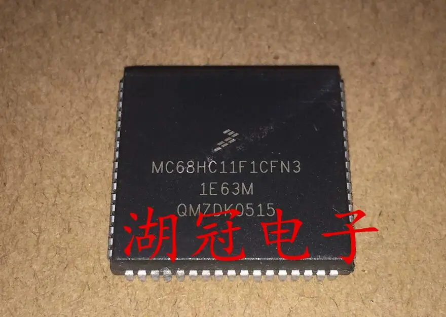 

1 шт. MC68HC11F1CFN4 PLCC68