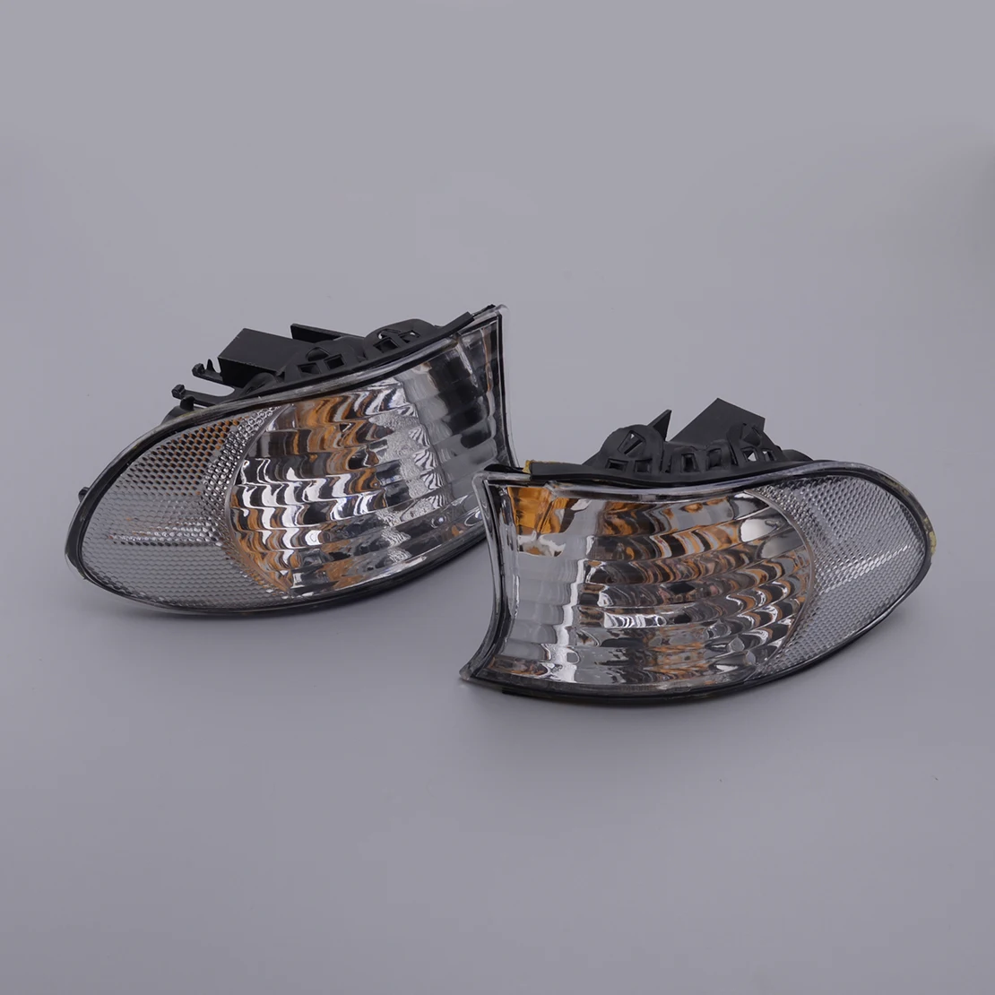 

1 Pair Left Right Clear Front Corner Turn Signal Clear Lamp Light Housing fit for BMW 7 Series E38 LCI Facelift 1999-2000 2001