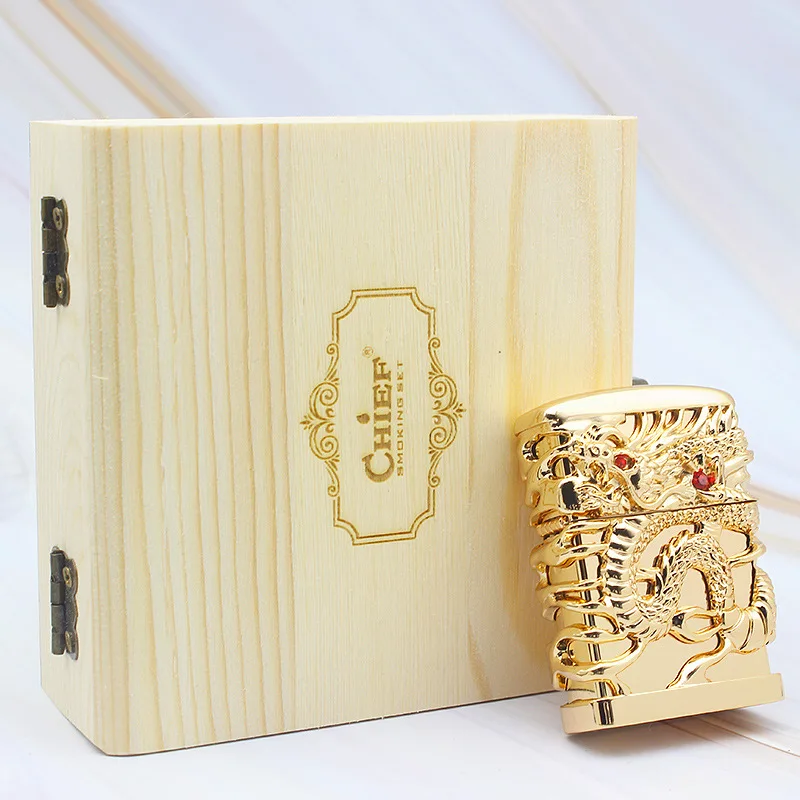 Зажигалка CHIEF в ретро стиле из чистой меди керосиновая World of Warcraft рельефная для