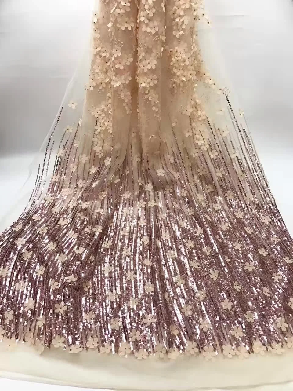 

Новейшая двухцветная химическая гипюровая африканская кружевная ткань по низкой цене, французская сетчатая кружевная ткань для свадебной ...