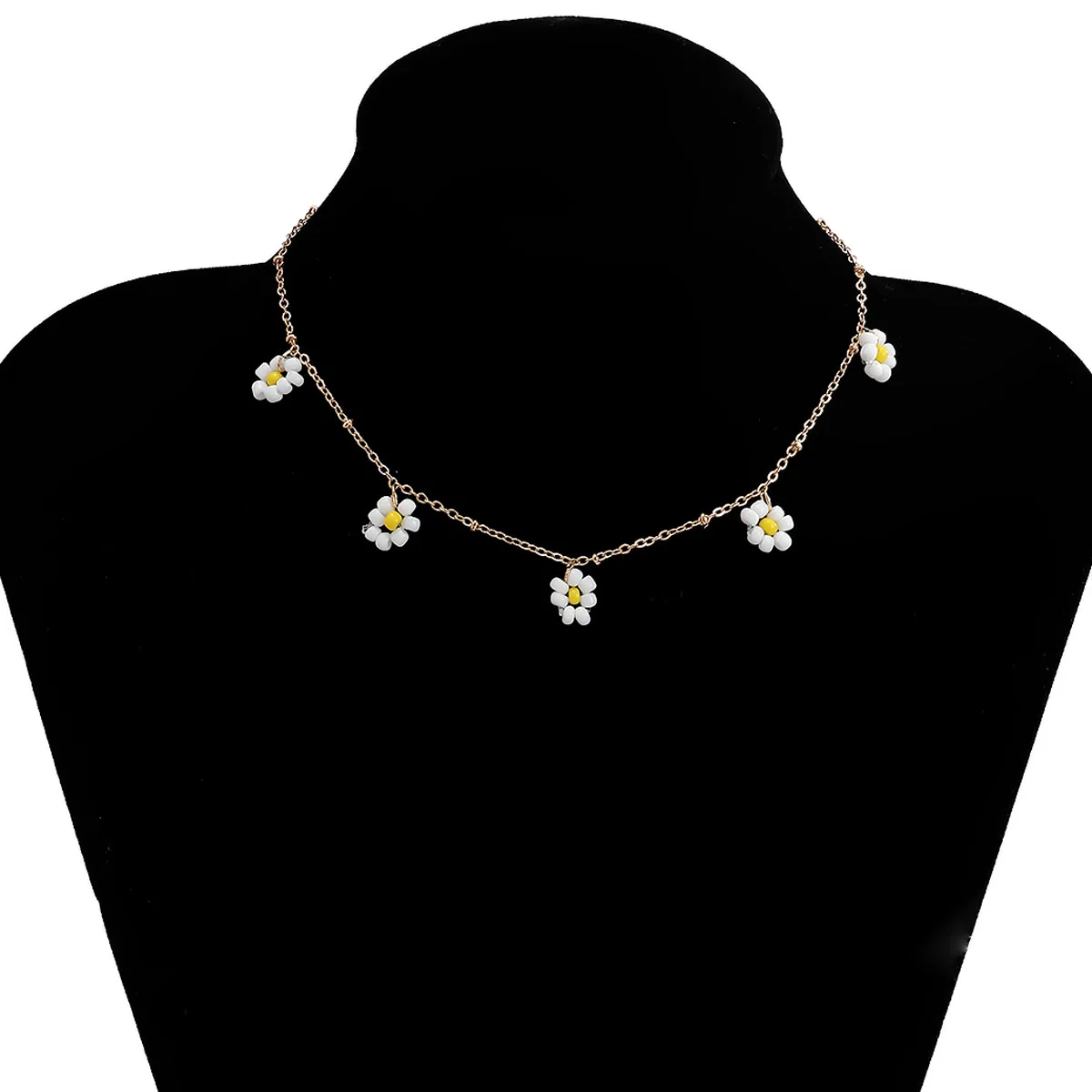 

2021 Trendy Vintage Daisy Pendant Necklaces For Women Girls Boho Flower Pendant Choker Necklace Fashion Jewelry Gifts