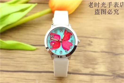 Модные детские милые Светящиеся в темноте Цифровые кварцевые часы для начальной