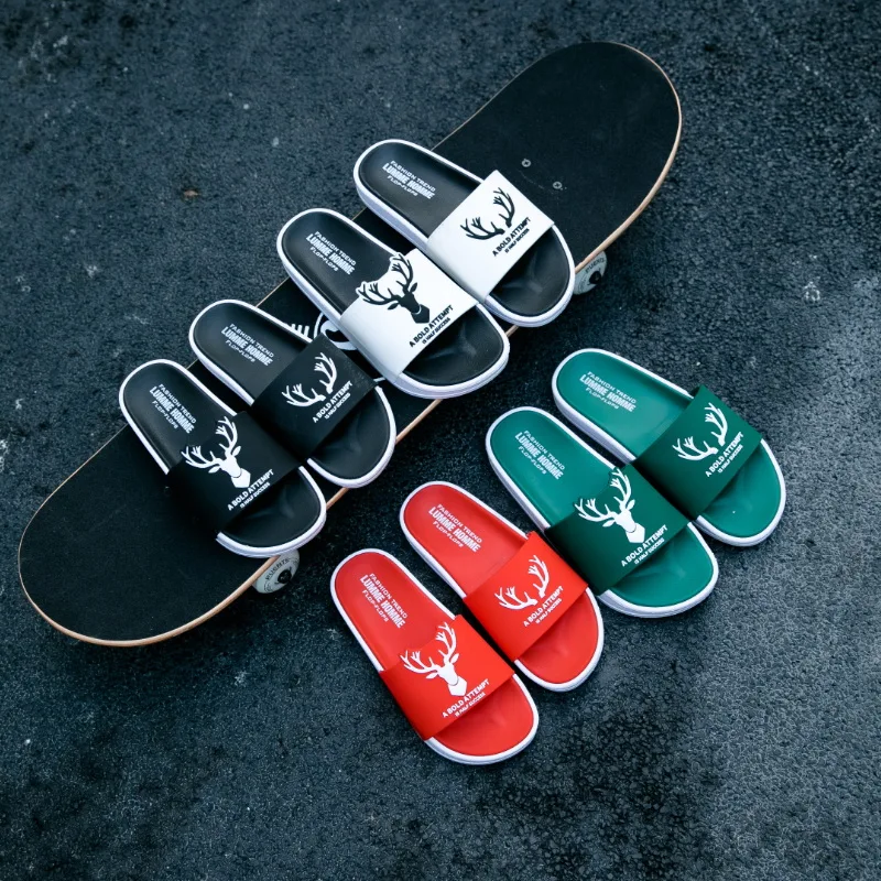 

TZLDN 2020 Couple Indoor PVC Home Hotel Sandals & Slippers Men Fashion and leisure Summer Non-slip Bathroom Home Slippers wholes