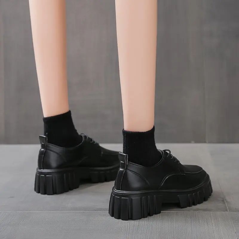 

Oxford Shoes for Women Black Zapatos De Mujer Dropshipping New Spring Platform Shoes Woman Round Toe Lace Up Flat Patent Leather