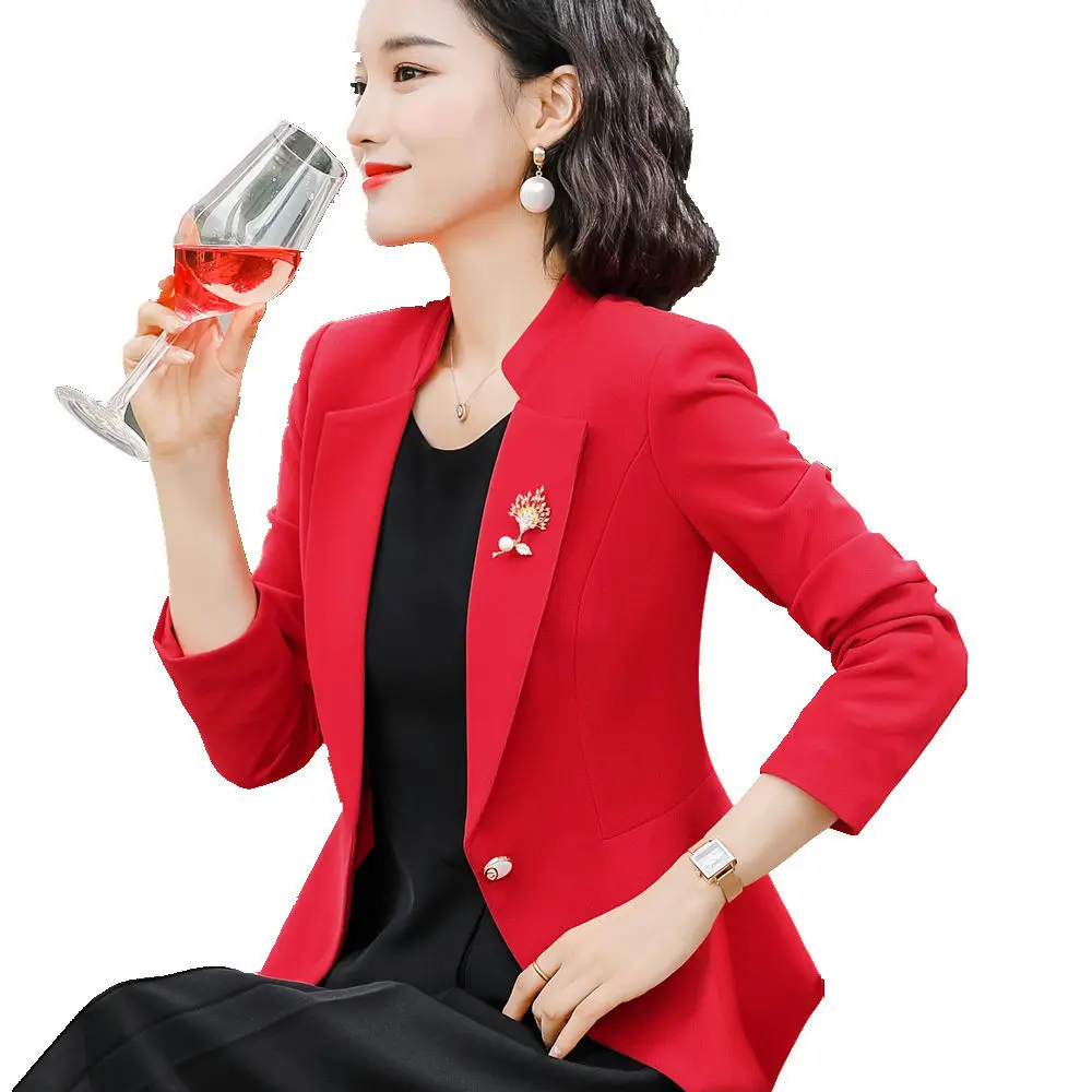 Женский костюм из 2 предметов белый пиджак и платье до колен для работы весна 2020 |