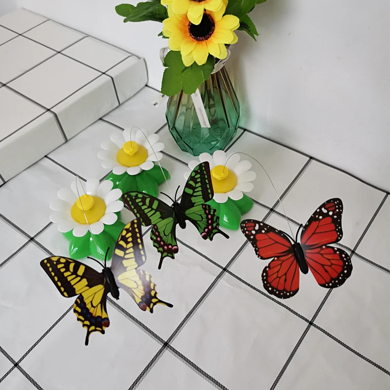 Автоматическая электрическая вращающаяся игрушка для кошек красочная бабочка