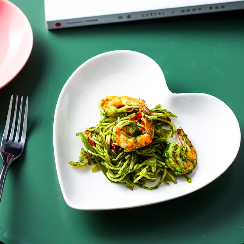 Керамическая тарелка для салата в скандинавском стиле сладкие цвета завтрака