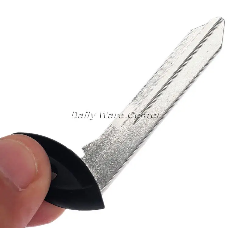 Запасной 4 кнопочный флэш-передатчик без ключа для Jeep Commander Grand Cherokee 2008-2010 |