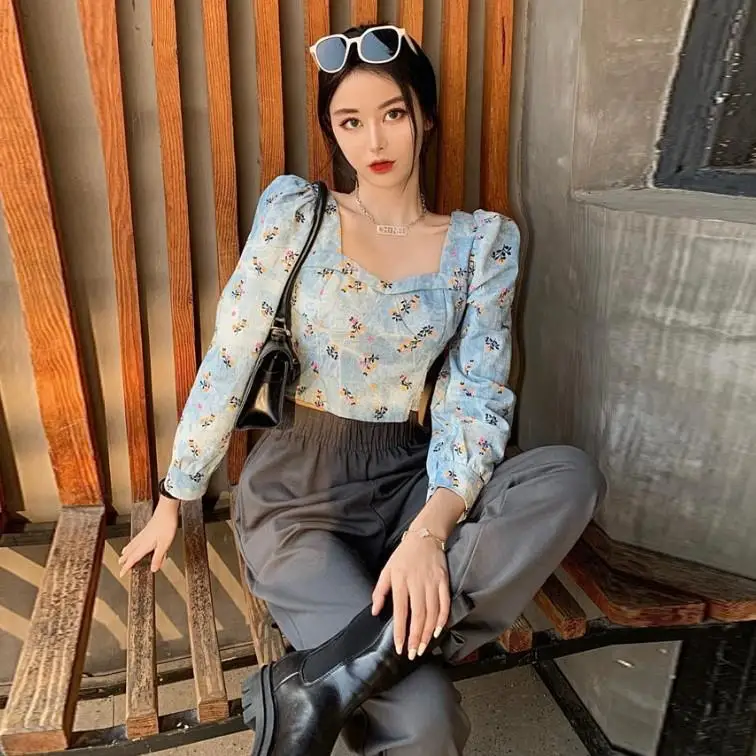 

Shirts Women New Fashion 2021 Summer style short Blouses V neck Corp Top Novelty Womens Pure Sweet Elegant Trendy Pleated Hot