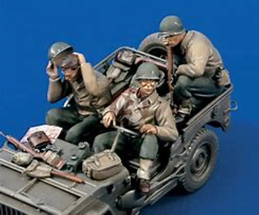 Набор 1/35 модельная фигурка из смолы неразборный неокрашенный 1009(3 фигурки без