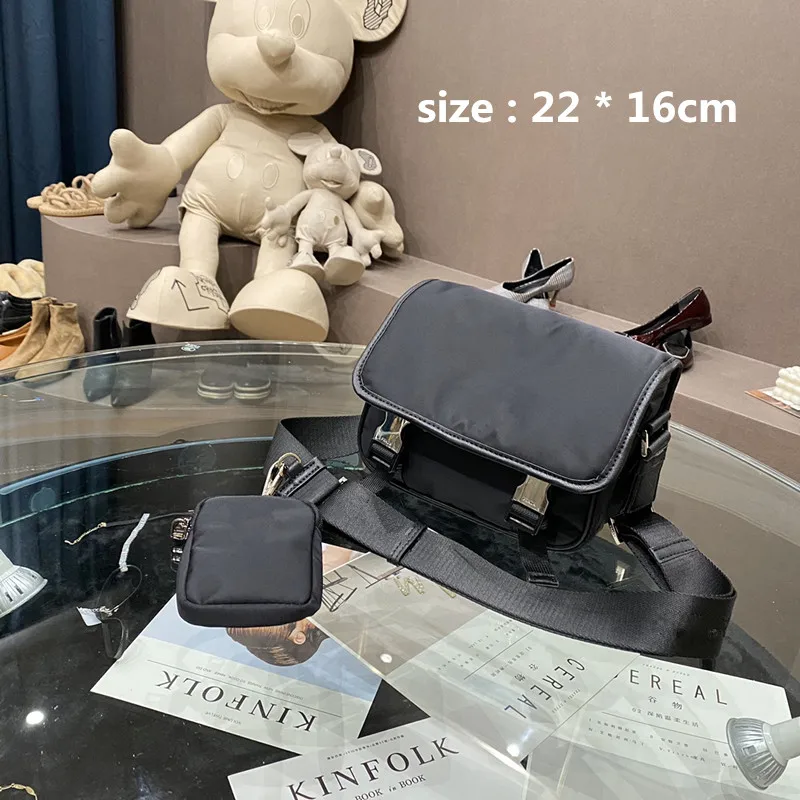 

Moment Nylon Bag Imported Nylon Tarpaulin Production